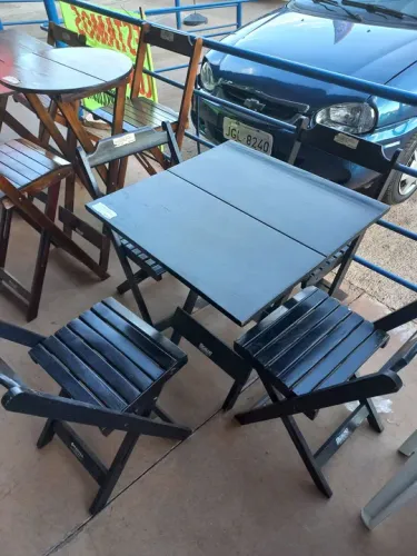 Jogo de mesa de madeira 70x70 