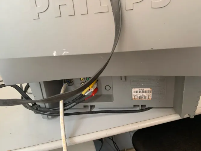 Tv Philips 21?
