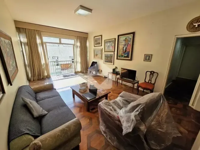 Apartamento na Quadra da Praia para venda com 4 quartos, 180m² - Copacabana - Rio de Janei