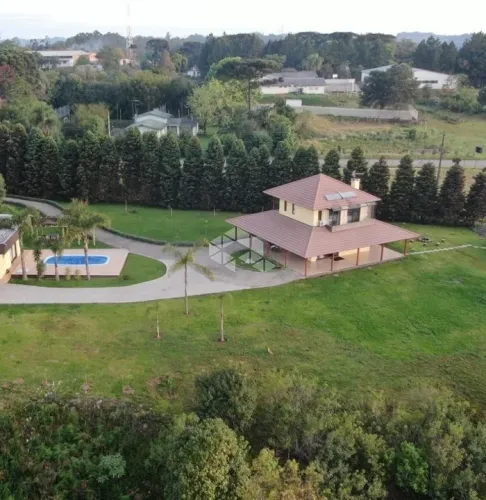 Duas Casas em Propriedade de 6.690m² - Conforto e Natureza com Infraestrutura Completa!