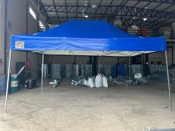 Tenda 4,5x3 só 1350 em 3 vezes no cartão