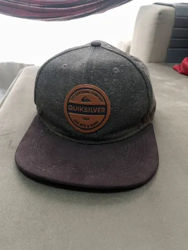 Boné Quiksilver e Billabong Original 