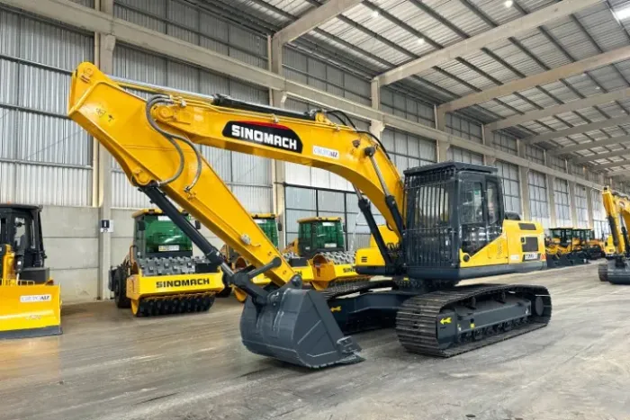 Escavadeira Hidráulica Sinomach GE220H - Rops e Fops