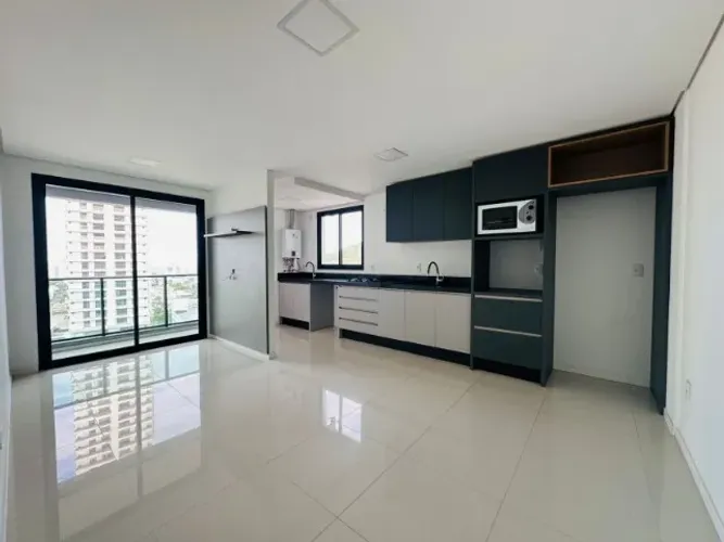 Locação Anual - Apartamento semi mobiliado com 2 dormitórios e  1 vaga  - Praia Brava 