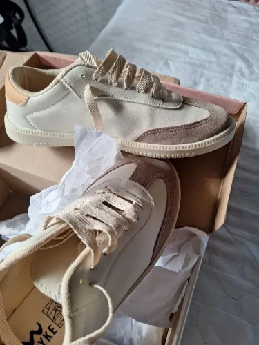 Tenis