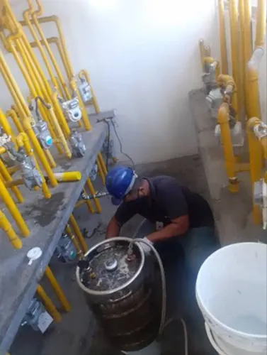 Aplicação de resina seladora! Com técnico gasista em geral!