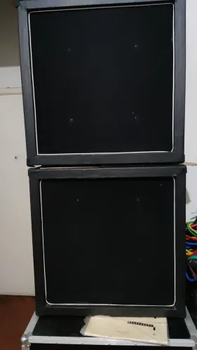 Gabinete para guitarra 4x10