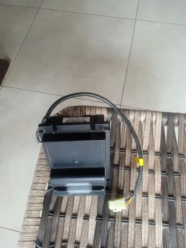 Máquina grua pelucia