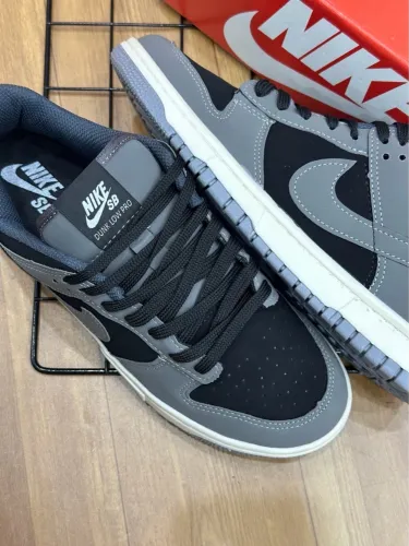 Tênis Nike SB Dunk Low Pro