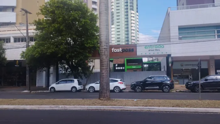 Terreno Novo Centro ,620m2, testada de 17 metros, Avenida João Paulino Vieira Filho.