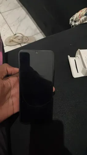 Aceito troca em iPhone, com caixa e carregador original 