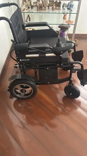 Cadeira de rodas elétrica nova