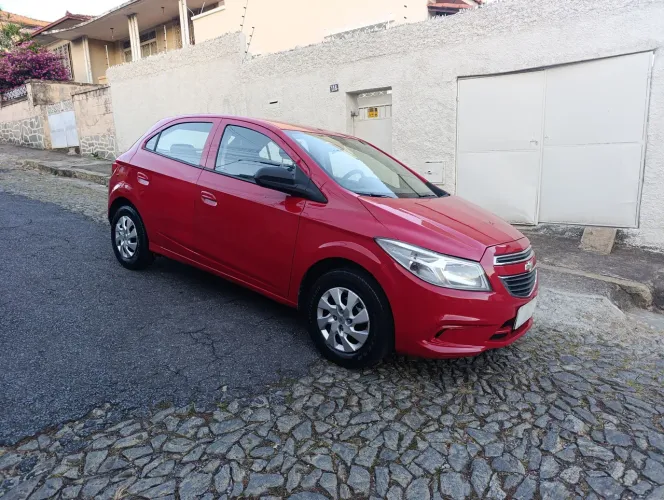 GM- Ônix LT 1.0 2015 Conservado