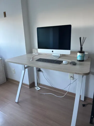 Escrivaninha 1.20 metros