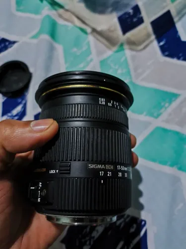 Lente Sigma 17x 55 2.8 com erro de comunicação faço trocas