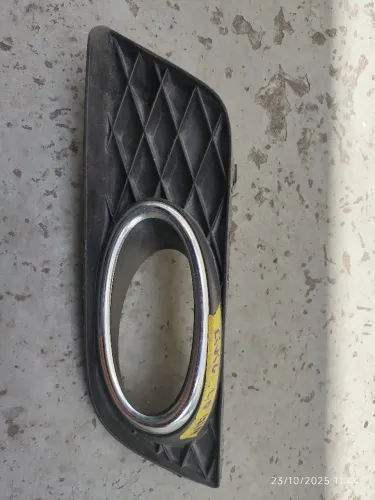 Moldura farol milha direito Honda Civic 2012 2013 2014