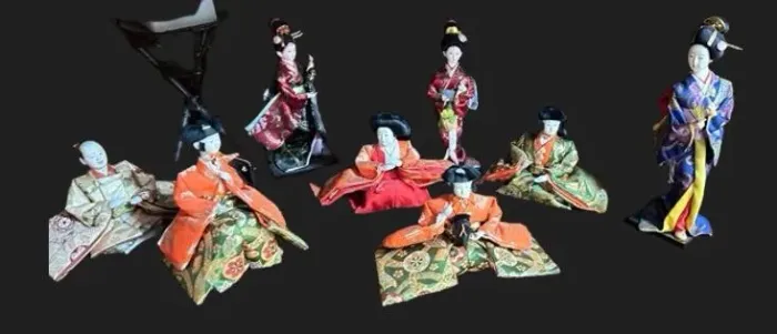 BONECOS JAPONESES