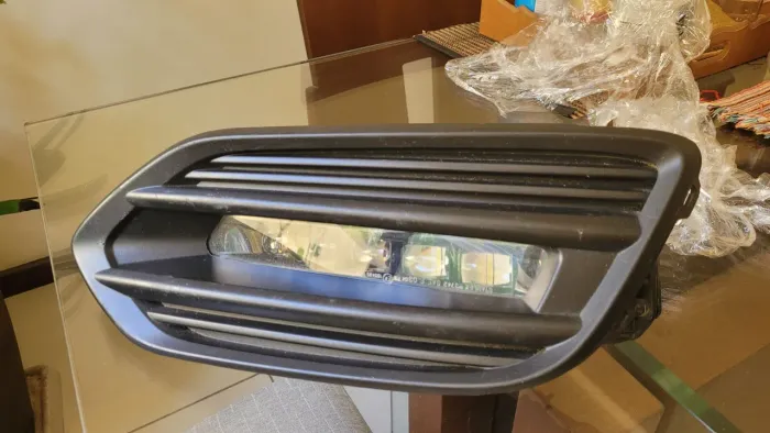 Farol de Neblina LED Honda HRV EXL 2021, lado direito, em até 24x no cartão de crédito 