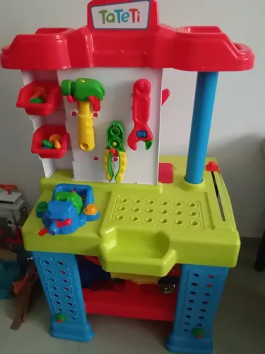 Bancada de ferramentas infantil TaTeTi