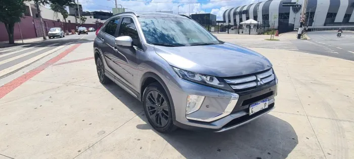 Mitsubishi Eclipse Cross HPE-S 1.5 AWD 4x4 com Teto Panorâmico 