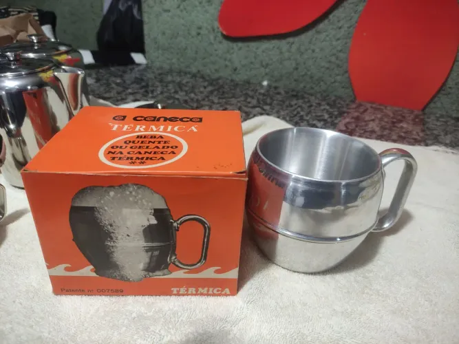 Caneca térmica (kit com 8)