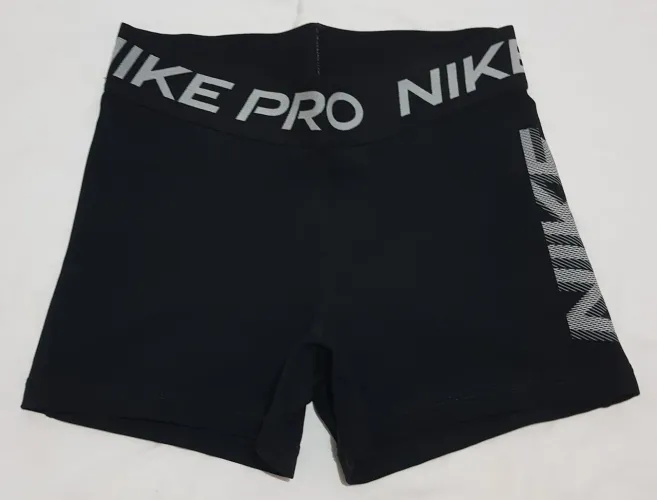 Short Nike Pro Feminino Tam: P 