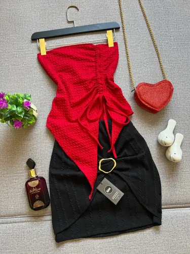 Saia mais blusa tomara que caia