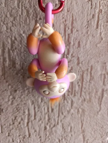 Brinquedo Wow Wee Fingerlings Baby Monkey Rosa Interativo