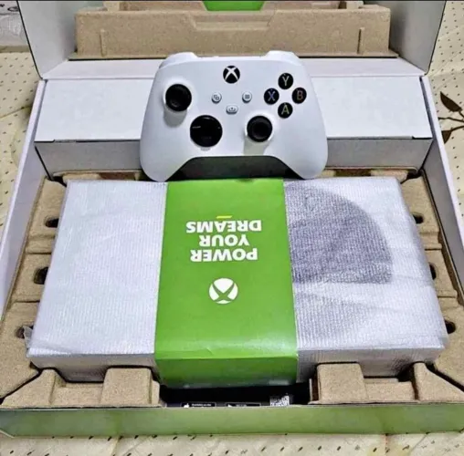Xbox Série S- 4K Gráficos incríveis c/ Garantia de Loja Física!