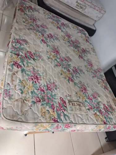 COLCHÃO CASAL DE ESPUMA D28 USADO PELMEX R$330 ENTREGA GRÁTIS 