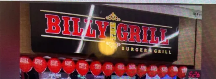 vaga auxiliar de cozinha e atendente