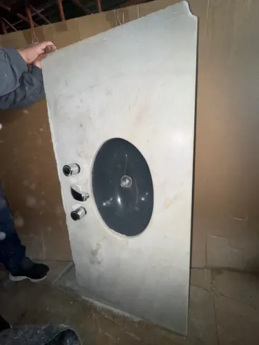 Cuba de Lavabo em Mármore com Torneira