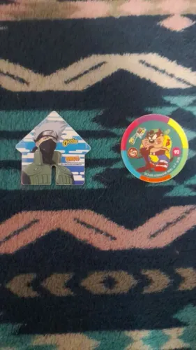 Tazo Naruto e Cheetos Pirata com Lançadores