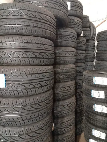 Chega de andar sem segurança, venha pra RL, pneu 235/70 R16