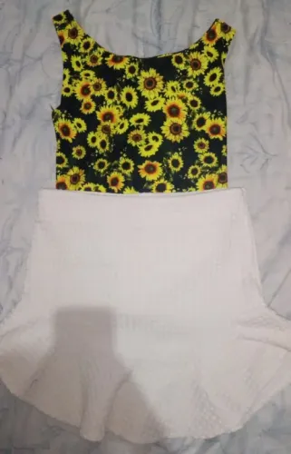 Conjunto body e Saia Infantil