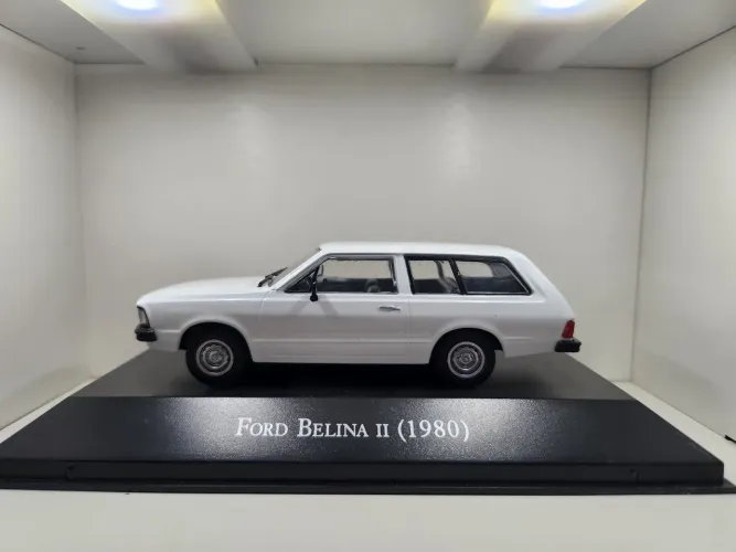 Miniatura Carros clássicos- Belina Branca