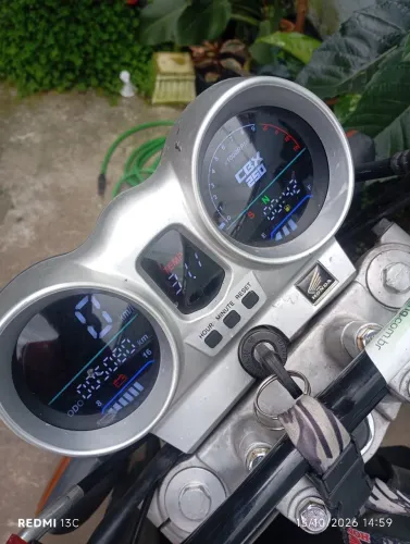 Vendo CBX Twister pra quem quiser arrumar 