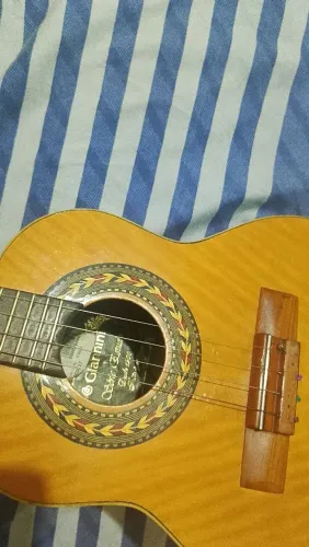 Cavaquinho Gianini bem conservado