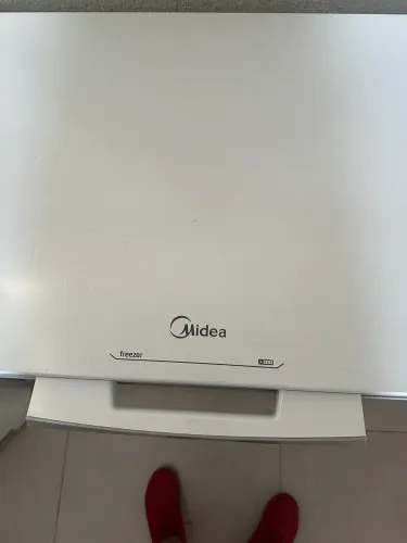 Freezer horizontal Midea 202 Litros inverter