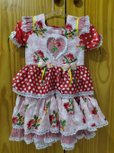 Vestido Caipira com forro 10 a 12 anos