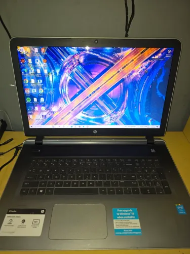 Notebook HP 17" (i3, 12GB RAM, SSD 256GB + HD 1TB) - Rápido e Tela Gigante