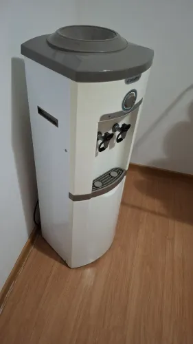 Refrigerador de Água