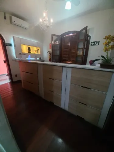 Balcão em L para recepção