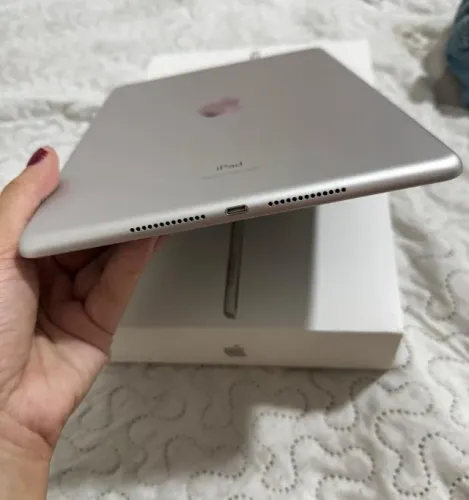 iPad 9ª Geração - 64GB - Wi-Fi | Estado de Novo!