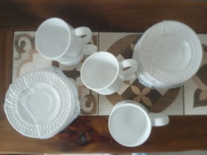 Conjunto com 6 xícaras de Café com Pires - coleção Roma Branco da Porto Brasil - 72ml
