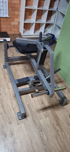 Máquina de panturrilha sentada Hammer
