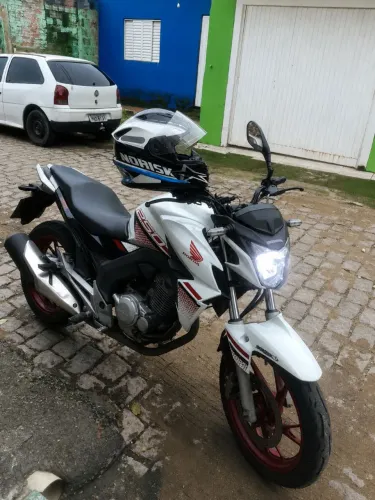 CB 250F VENDO OU TROCO