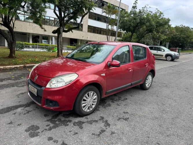 Renault Sandero Privilège Hi-flex 1.6 16V 5P AUT 2012