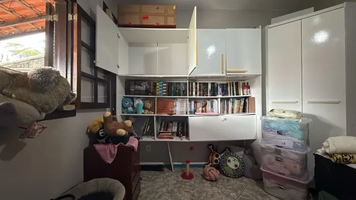 DOAÇÃO - Armário de quarto
