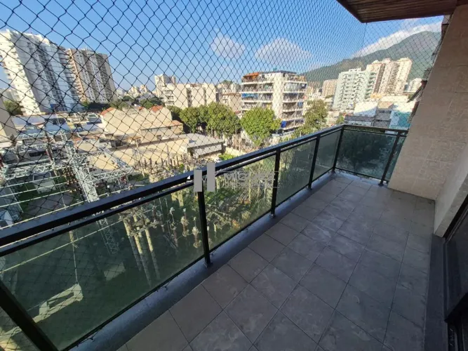 Alugo apartamento na Rua Maxwell, esquina com Ribeiro Guimarães, 4 quartos com 1 Suíte, 3 